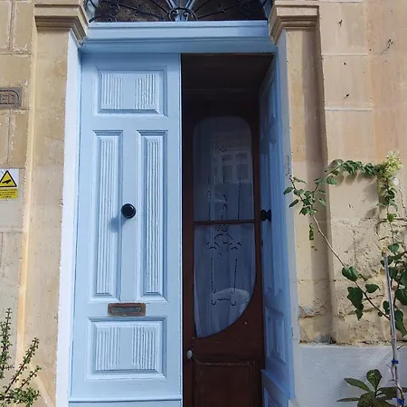 Malta, Flat - Minutes From The Sea! סליאמה