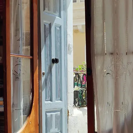 Malta, Flat - Minutes From The Sea! * 斯利马